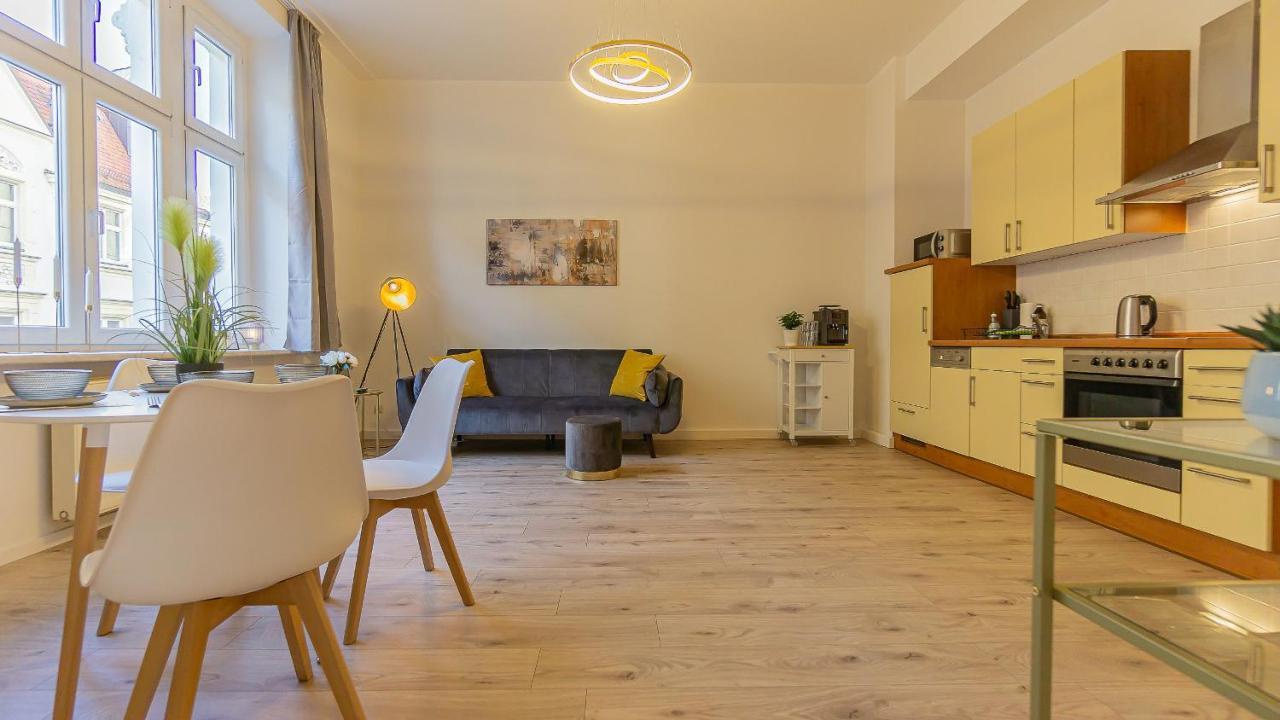 Cityapartment - 53 M², 2 Zimmer, Zentral, Netflix, Kueche, Waschmaschine Cottbus Ngoại thất bức ảnh