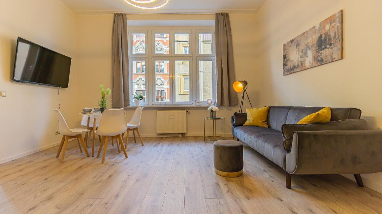 Cityapartment - 53 M², 2 Zimmer, Zentral, Netflix, Kueche, Waschmaschine Cottbus Ngoại thất bức ảnh
